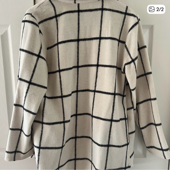 Shacket - Picture 2 of 2